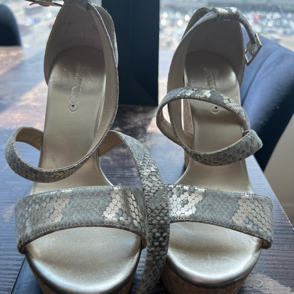 Jimmy choo authentic wedges, size 40.5 , never worn outside - Picture 2 of 7